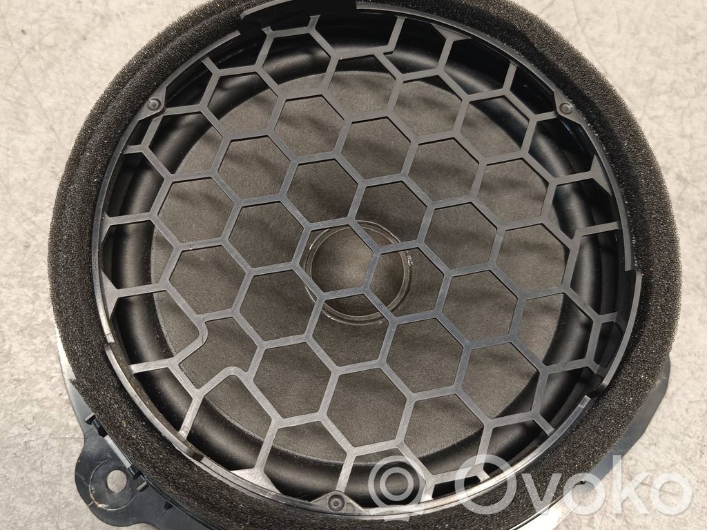 Audi A3 S3 8V Takaoven kaiutin 