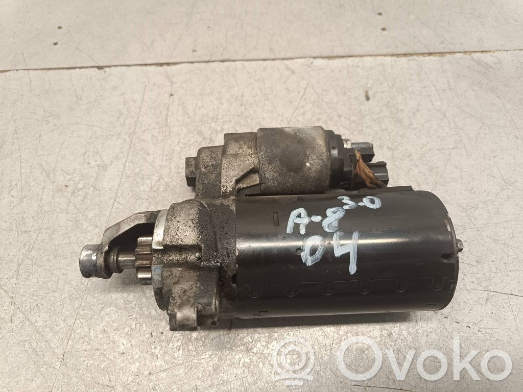 Audi A8 S8 D4 4H Starteris 
