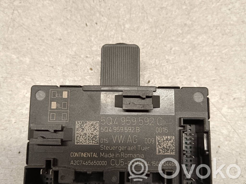 Volkswagen PASSAT B8 Door control unit/module 