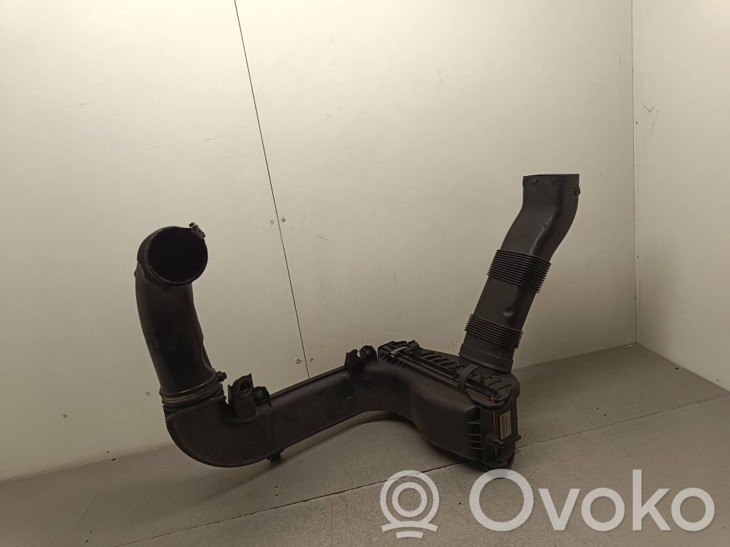 BMW 3 F30 F35 F31 Obudowa filtra powietrza 