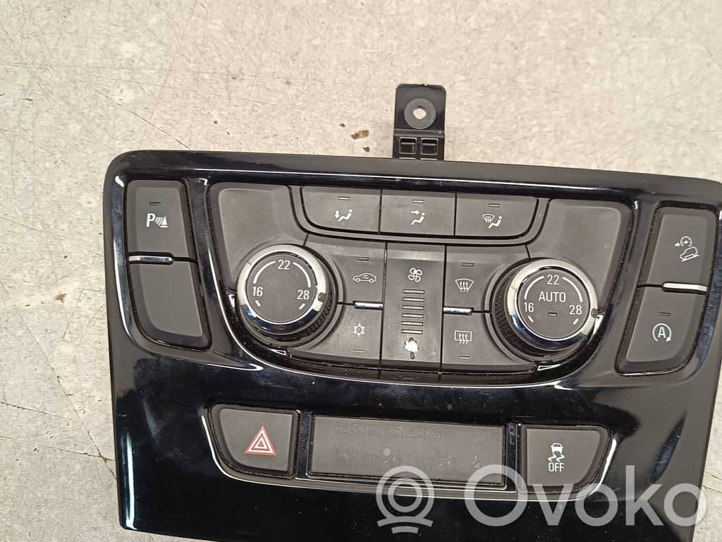 Opel Mokka X Climate control unit 