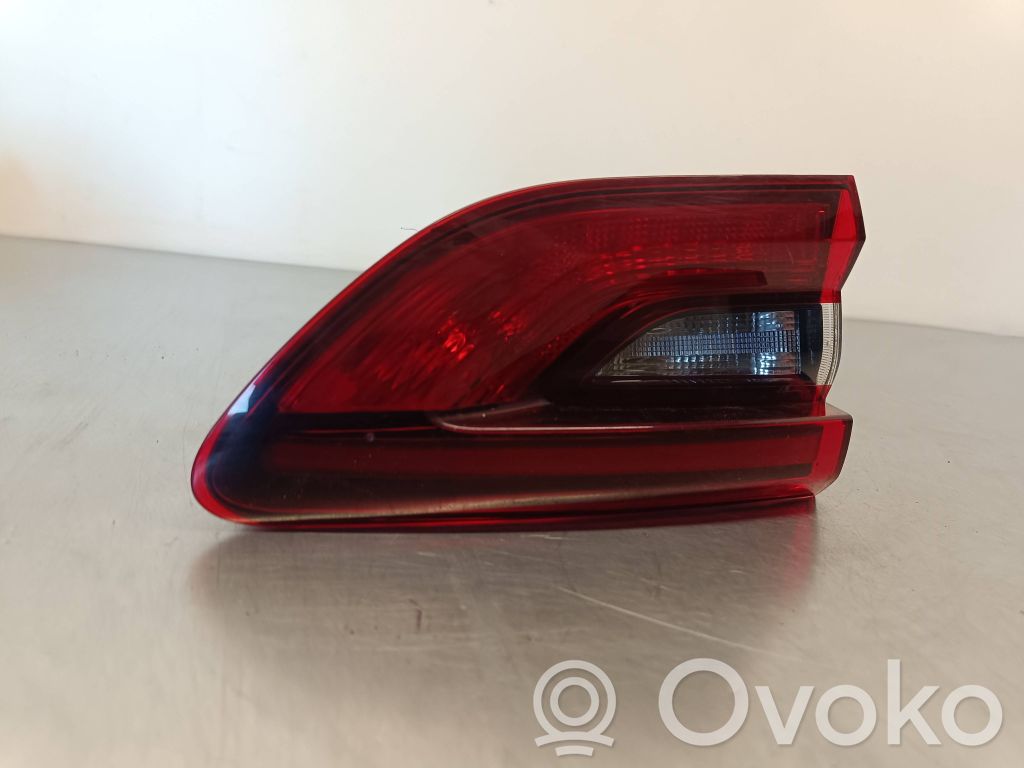 Lampy tylnej klapy bagażnika   39107534,20580102