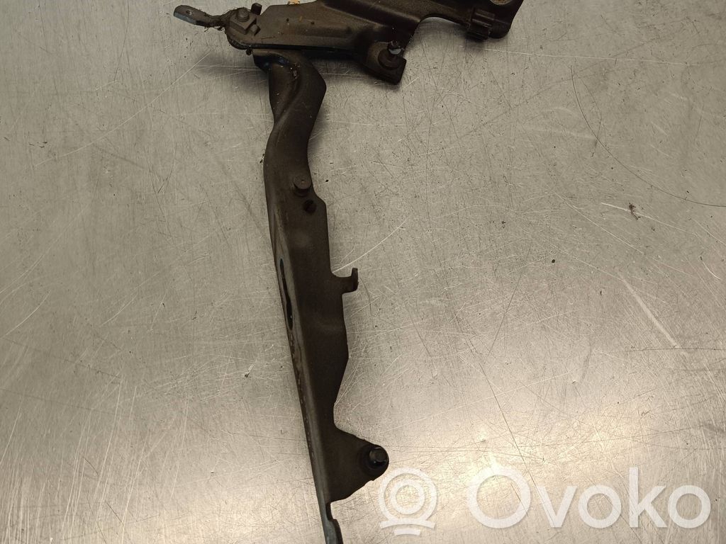 Volvo XC60 Konepellin saranat 