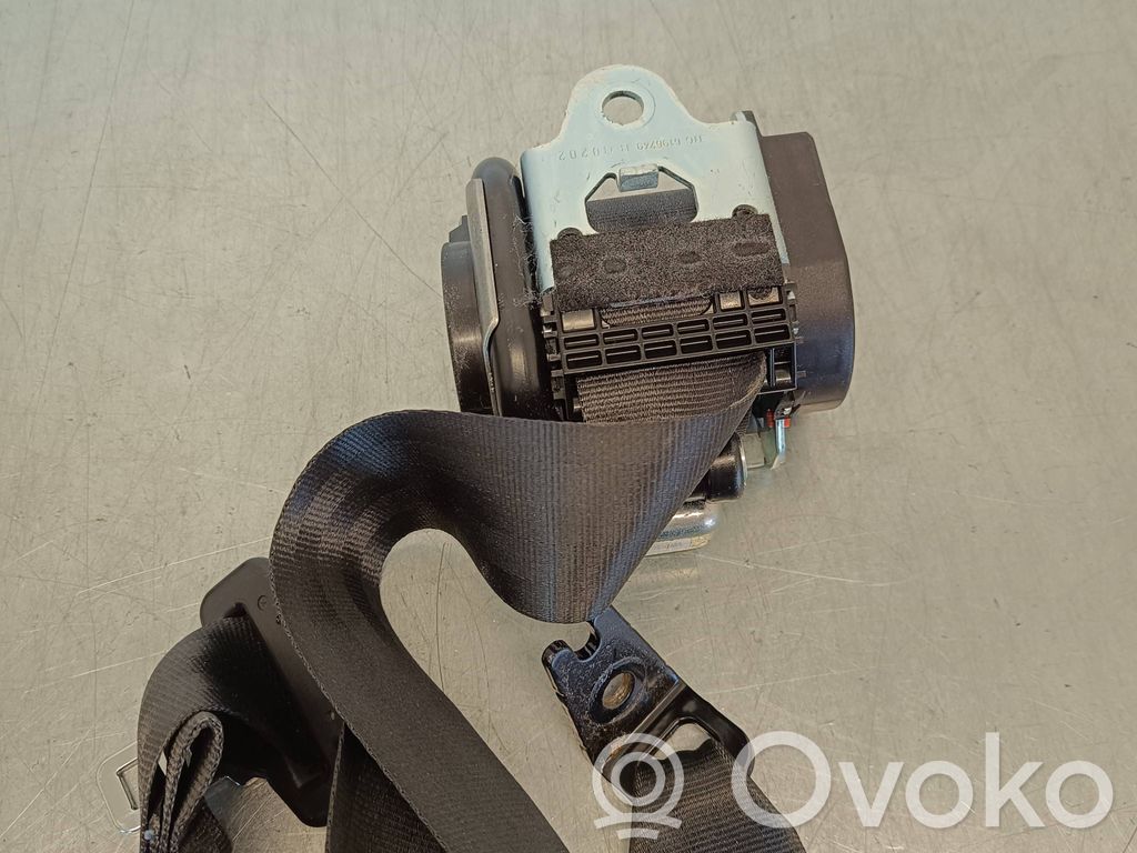 Volvo V40 Rear seatbelt 