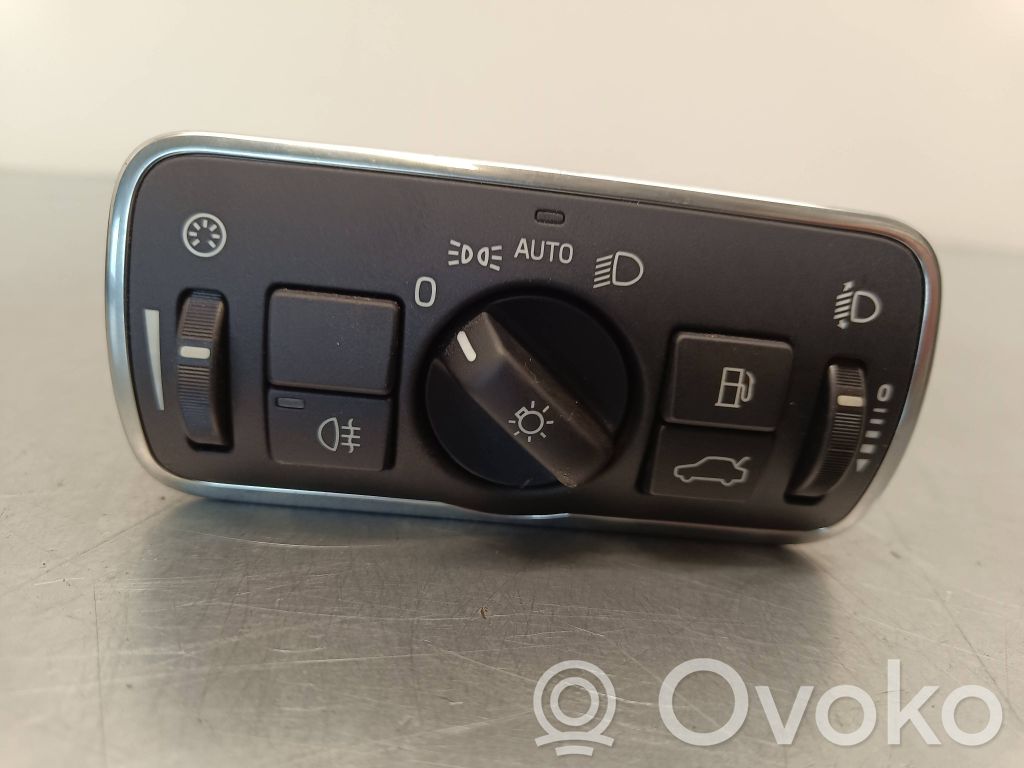 Volvo XC60 Light switch 