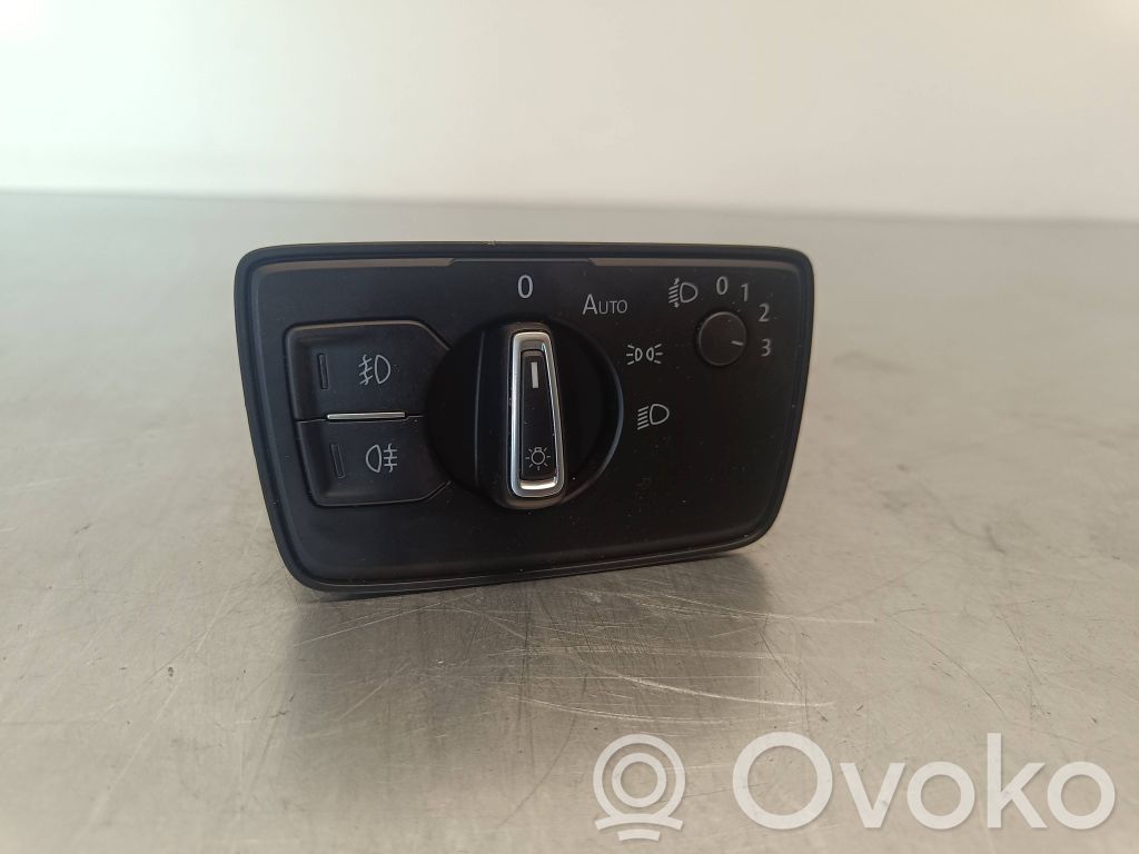 Volkswagen PASSAT B8 Light switch 