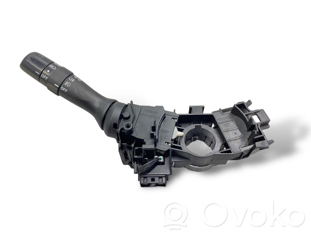 Toyota Avensis T250 Indicator stalk 