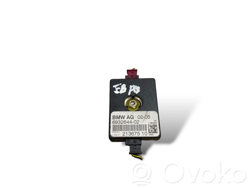 BMW 3 E90 E91 Antenos stiprintuvas 