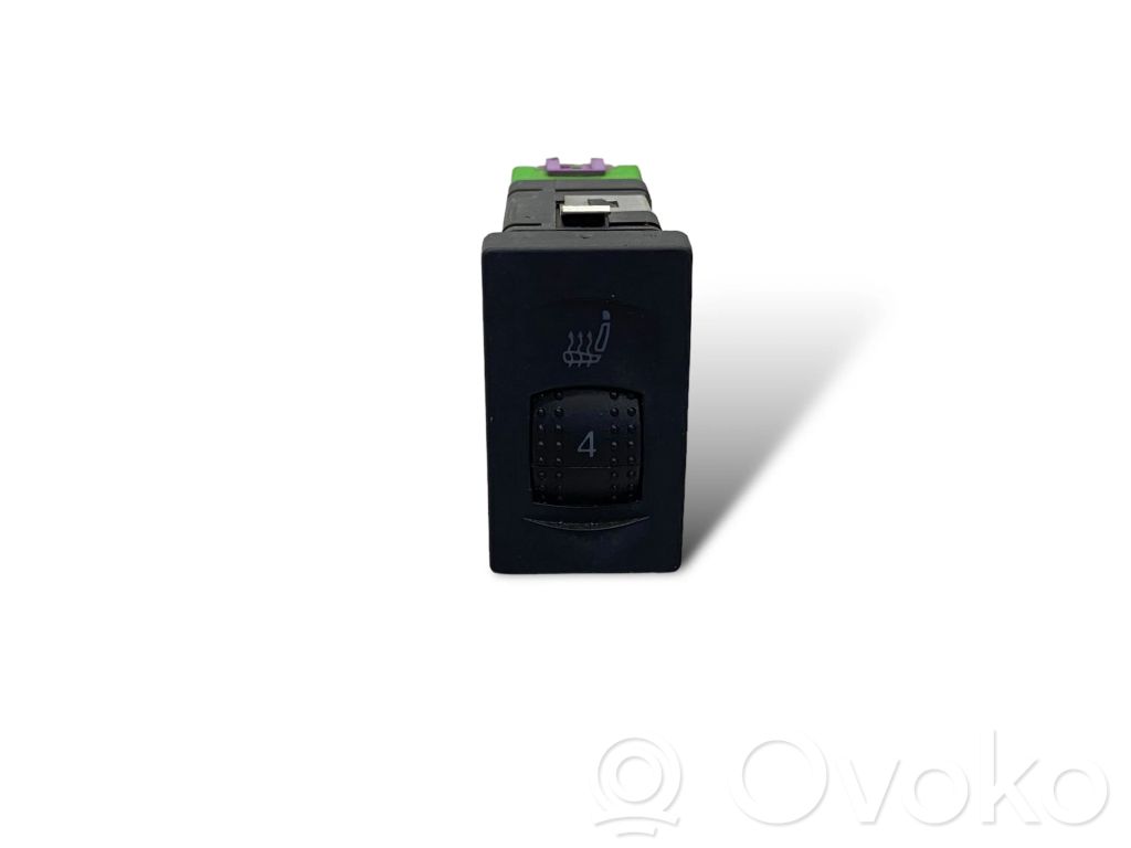 Volkswagen PASSAT B5.5 Seat heating switch 