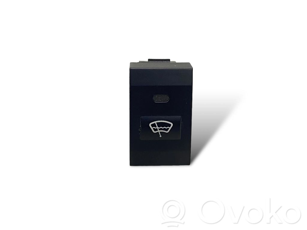 KIA Sorento Windscreen/window heater switch 
