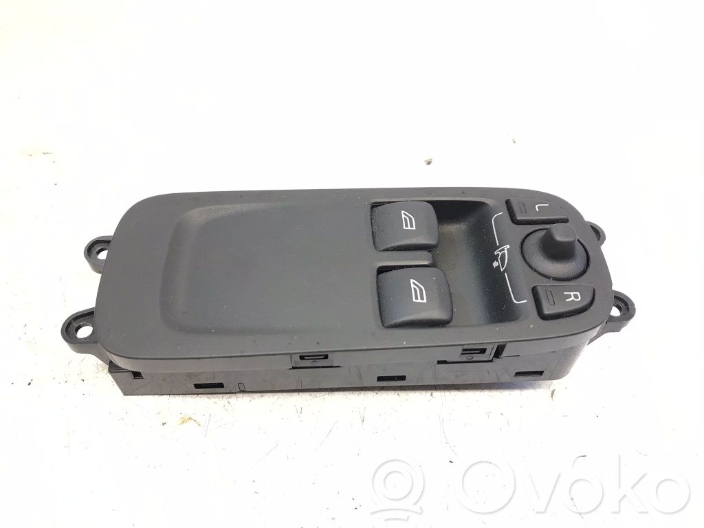 Volvo C30 Electric window control switch 