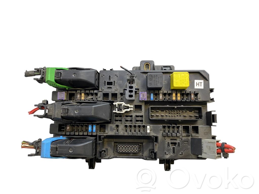 Opel Astra H Modulo fusibile 