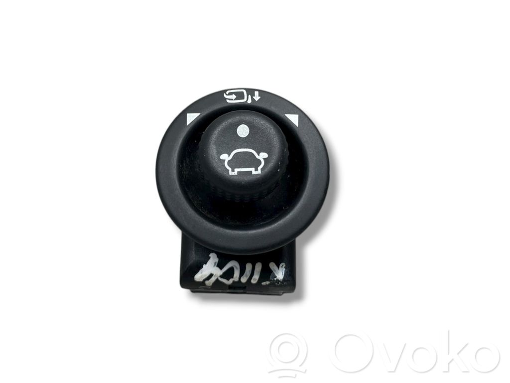 Ford Fiesta Wing mirror switch 