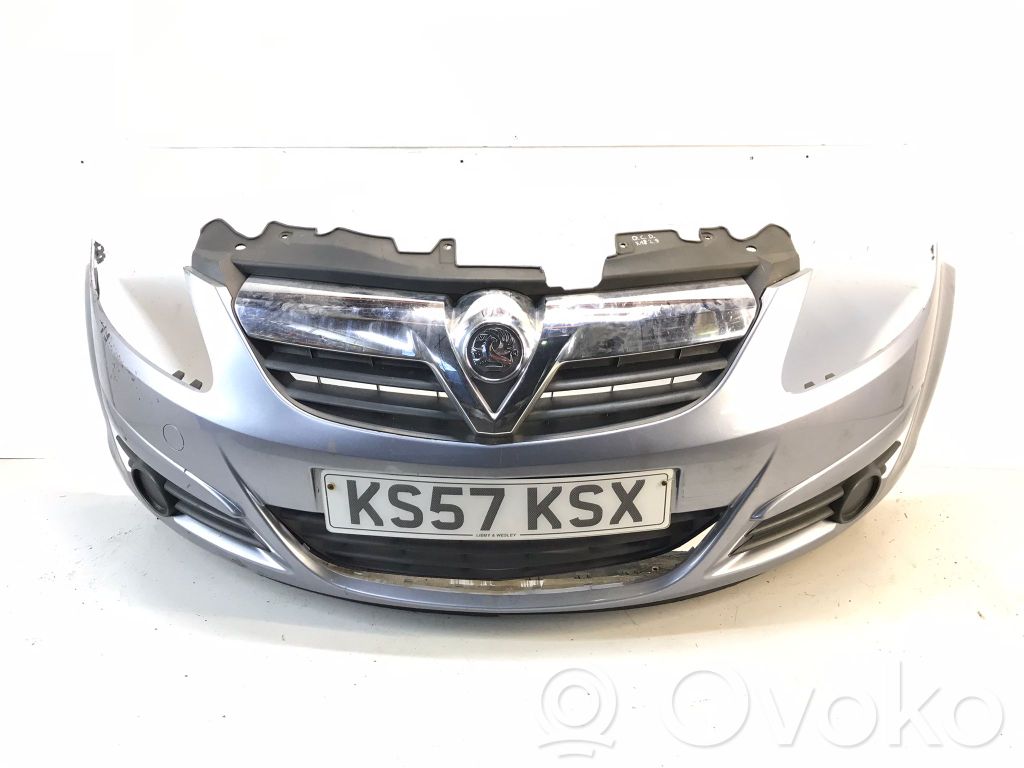 Opel Corsa D Parachoques delantero 