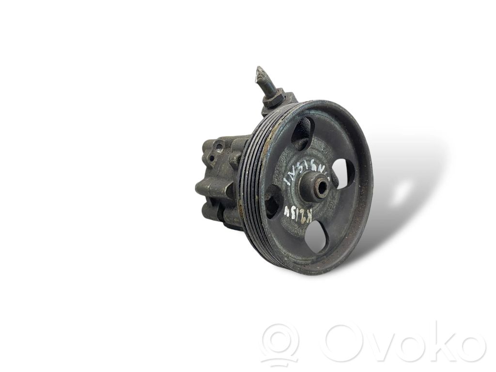 Peugeot 406 Ohjaustehostimen pumppu 