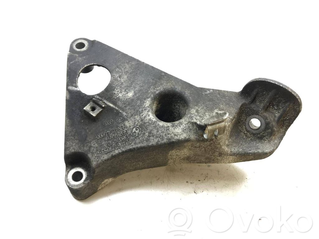 Engine mounting bracket   6777053,K3172
