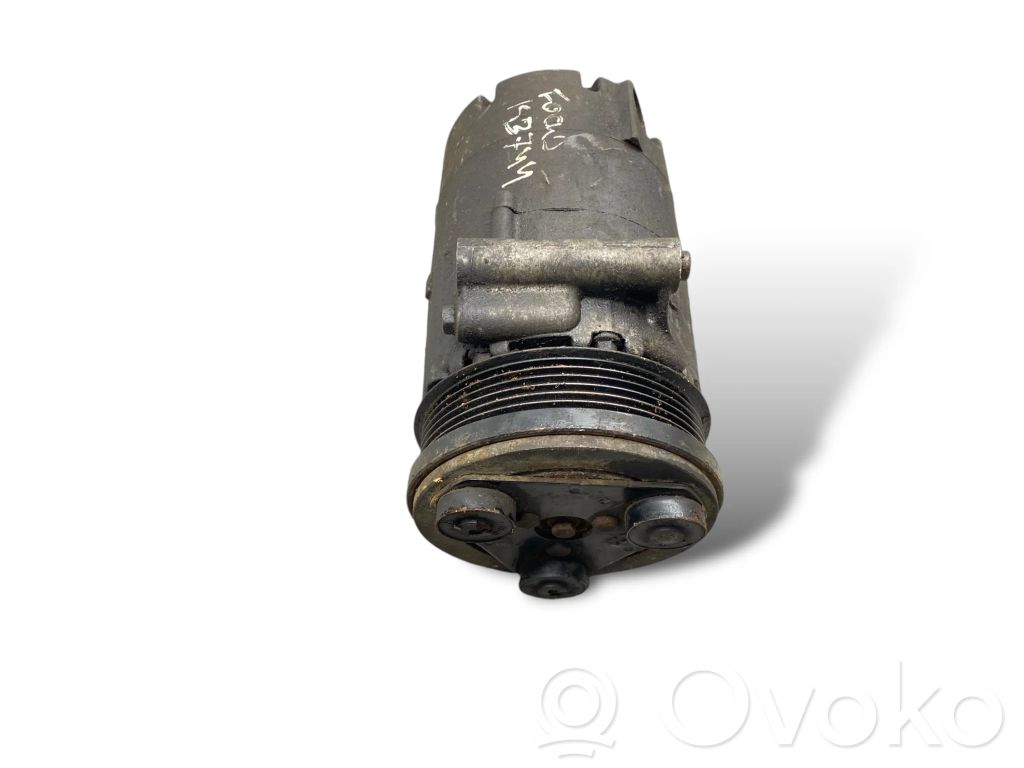 Ford Focus Ilmastointilaitteen kompressorin pumppu (A/C) 