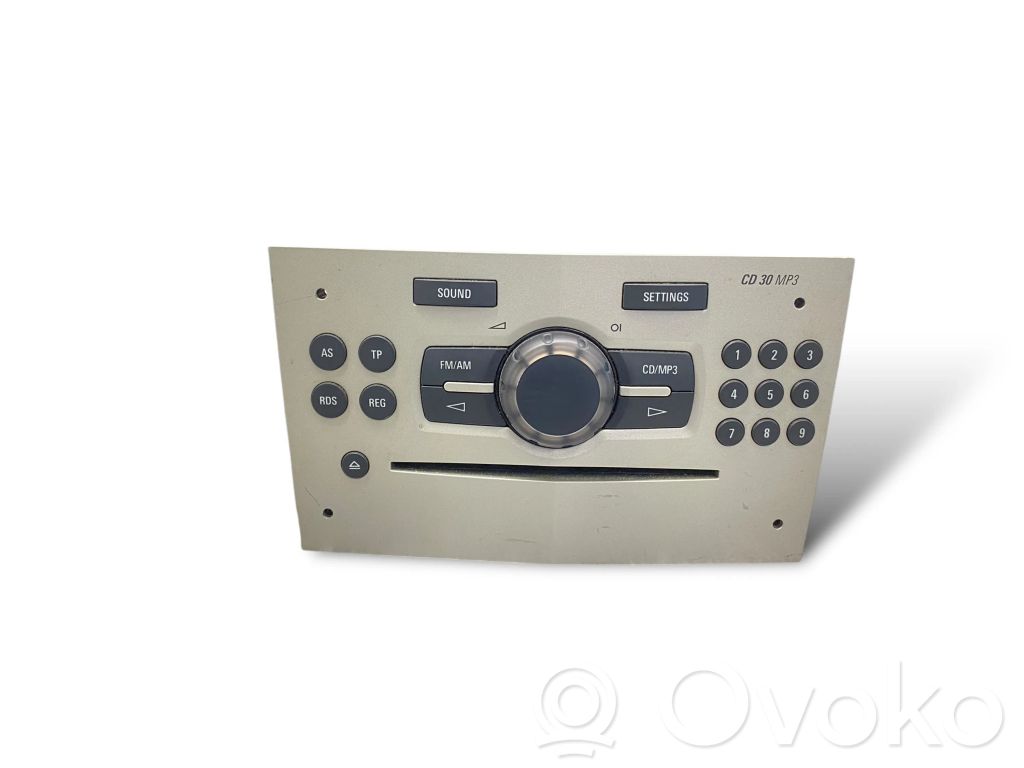 Opel Corsa D Panel / Radioodtwarzacz CD/DVD/GPS 