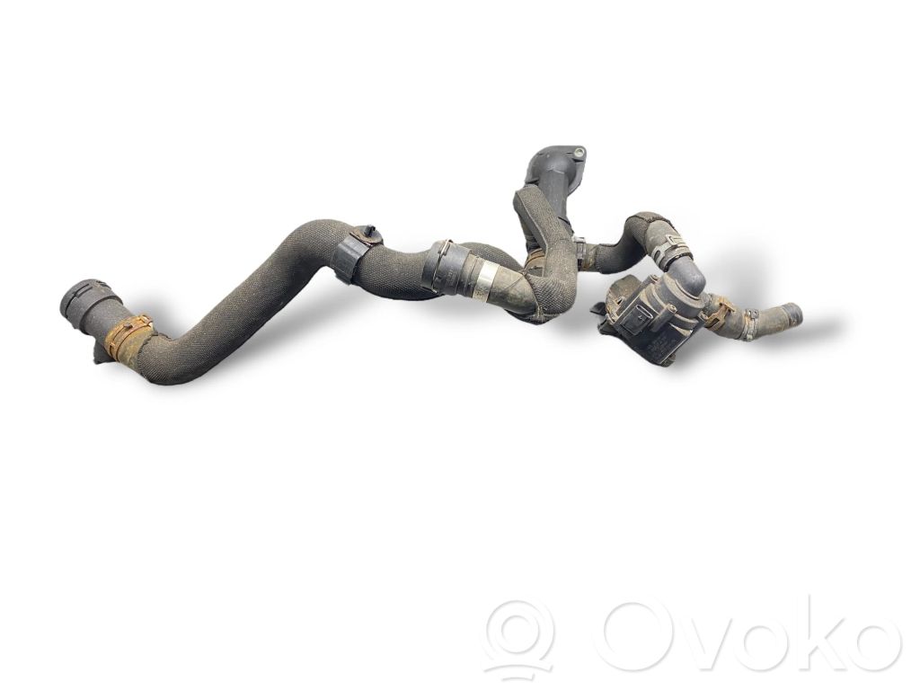 Audi A4 S4 B8 8K Tubo flessibile del liquido di raffreddamento del motore 