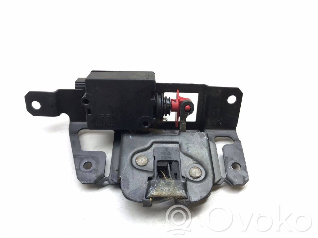 Aizmugurējā pārsega slēdzene   7026192,K3803,51247026192