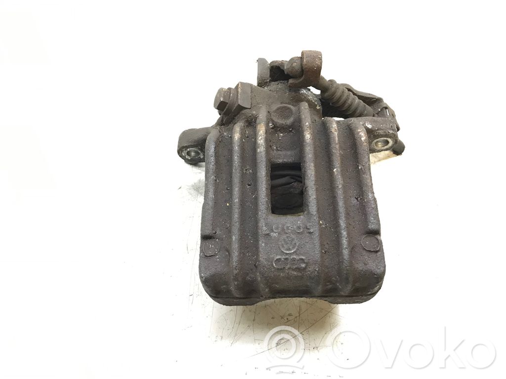 Volkswagen New Beetle Tylny zacisk hamulcowy 