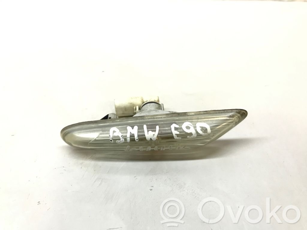 Front fender indicator light   693299709,6932997,K4446