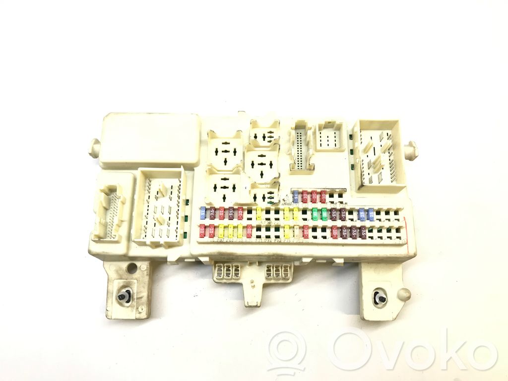 Mazda 3 I Fuse module 