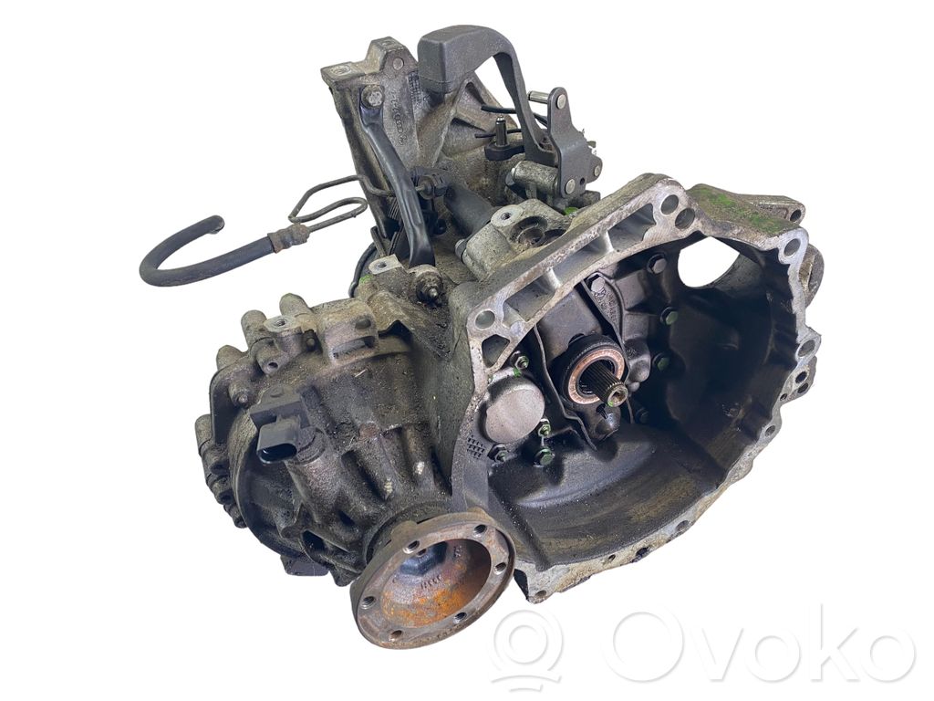Volkswagen Golf V Manual 5 speed gearbox 