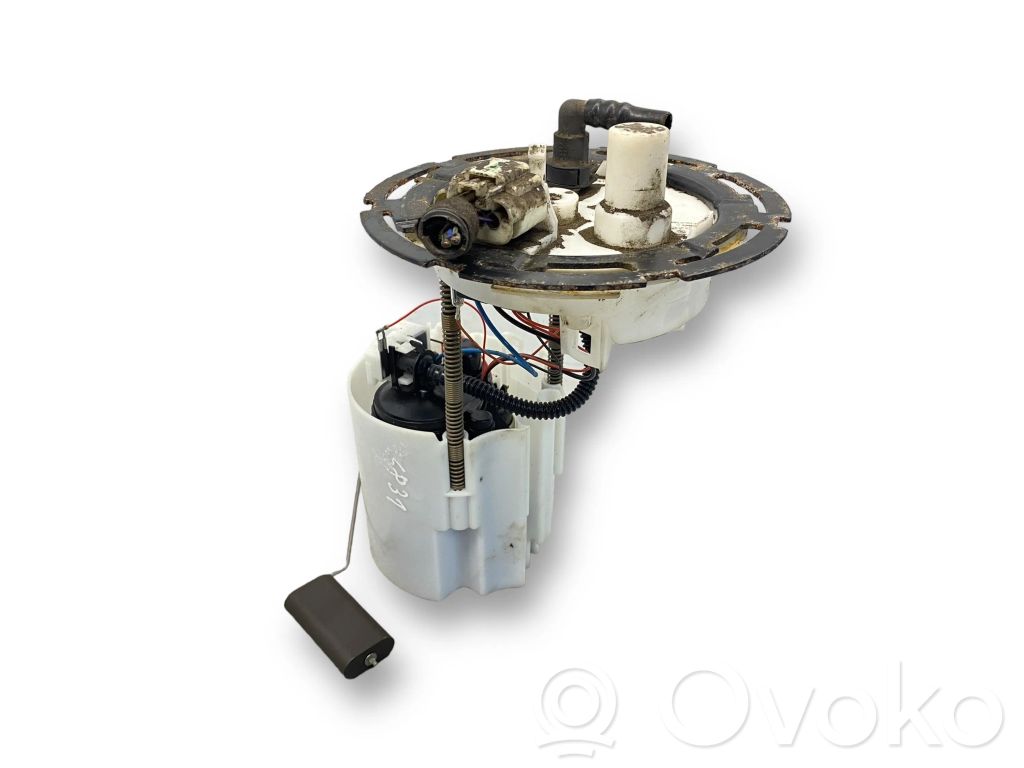 Opel Astra J Bomba interna de combustible 