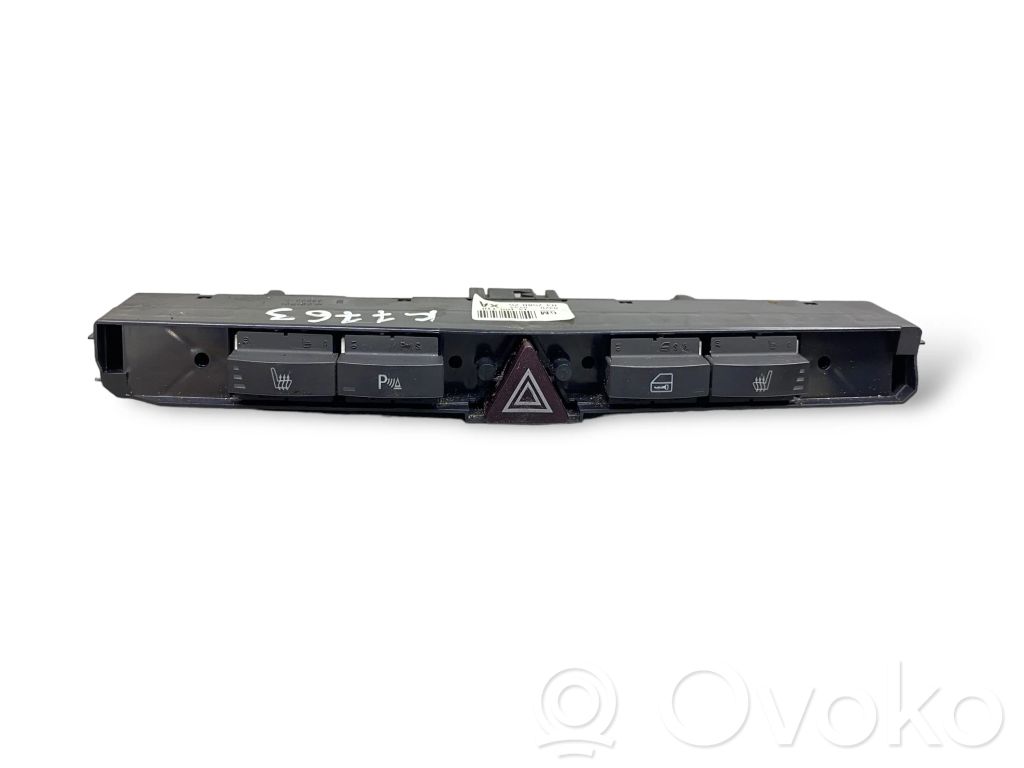 Opel Zafira B Hazard light switch 
