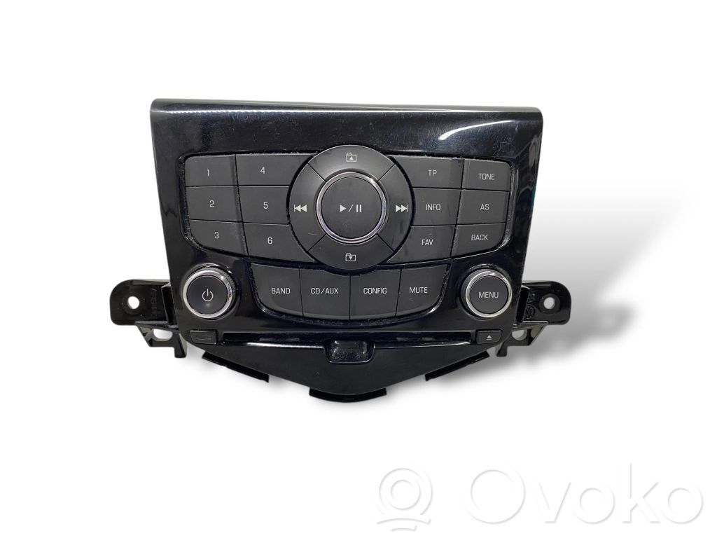 Chevrolet Cruze Panel radia 