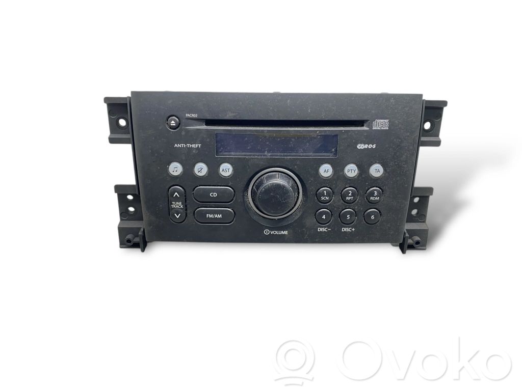 Suzuki Grand Vitara II Panel / Radioodtwarzacz CD/DVD/GPS 