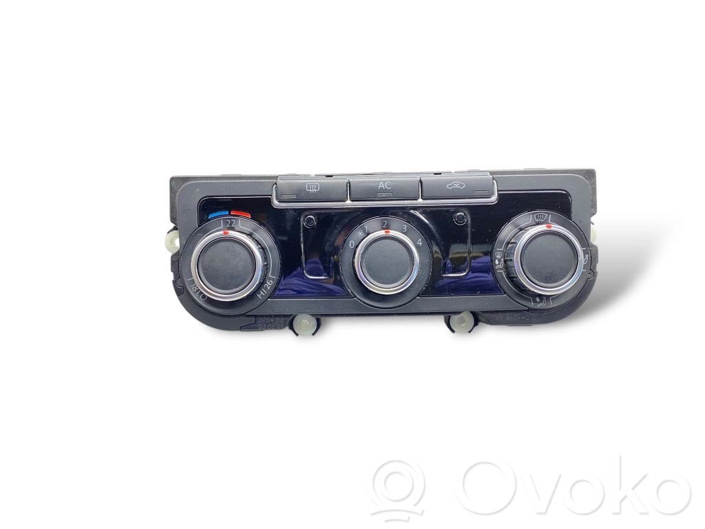 Volkswagen Golf VI Panel klimatyzacji 