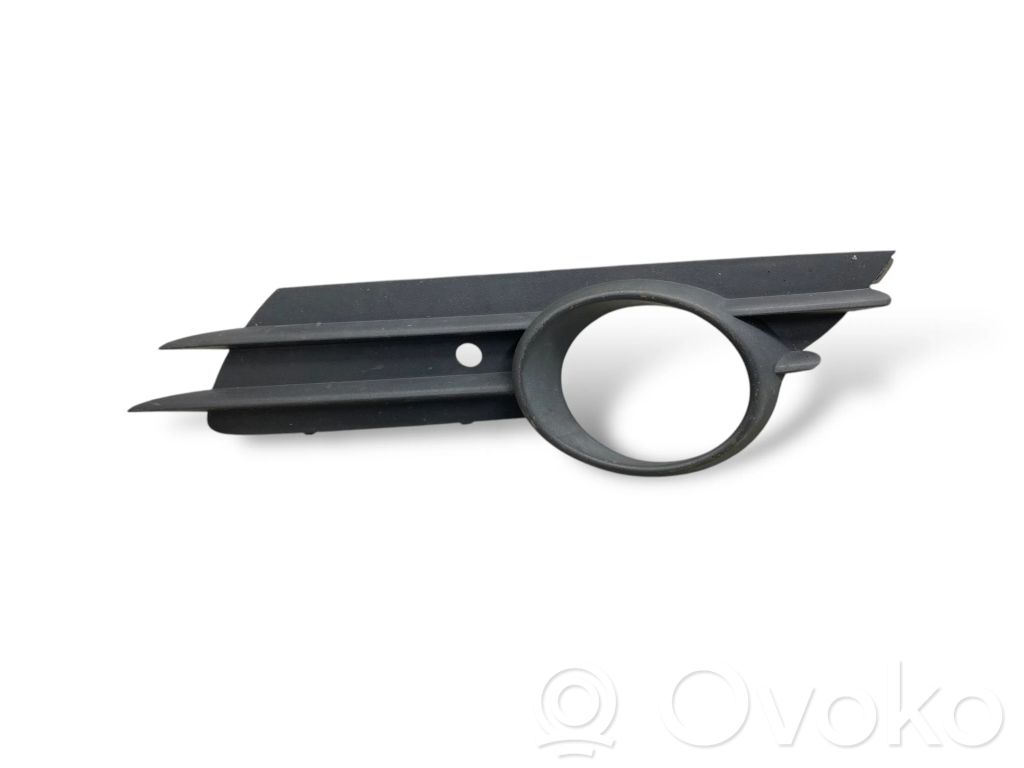 Opel Corsa D Etusumuvalon ritilä 