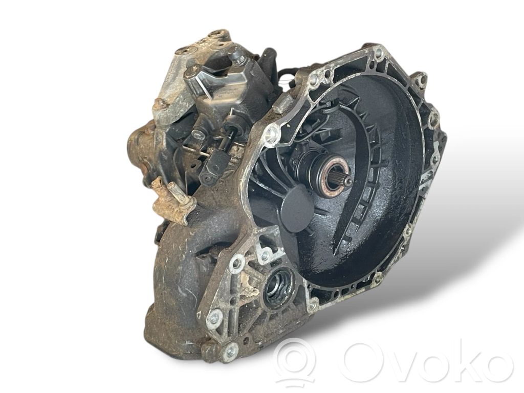 Opel Astra H Caja de cambios manual de 5 velocidades 