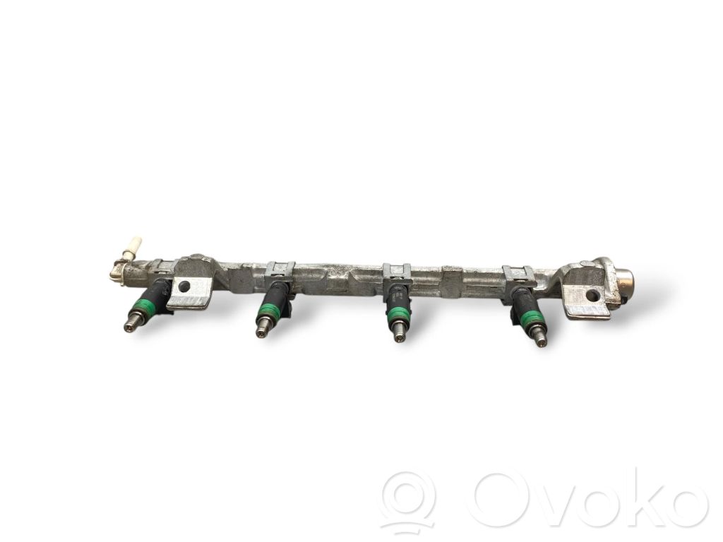 Ford Focus Fuel main line pipe 