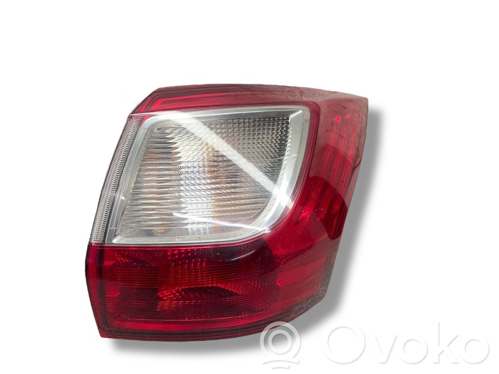 Ford Grand C-MAX Aizmugurējais lukturis virsbūvē 