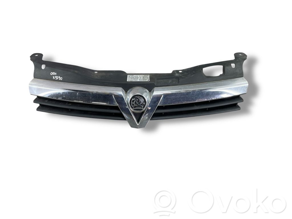 Opel Astra H Maskownica / Grill / Atrapa górna chłodnicy 