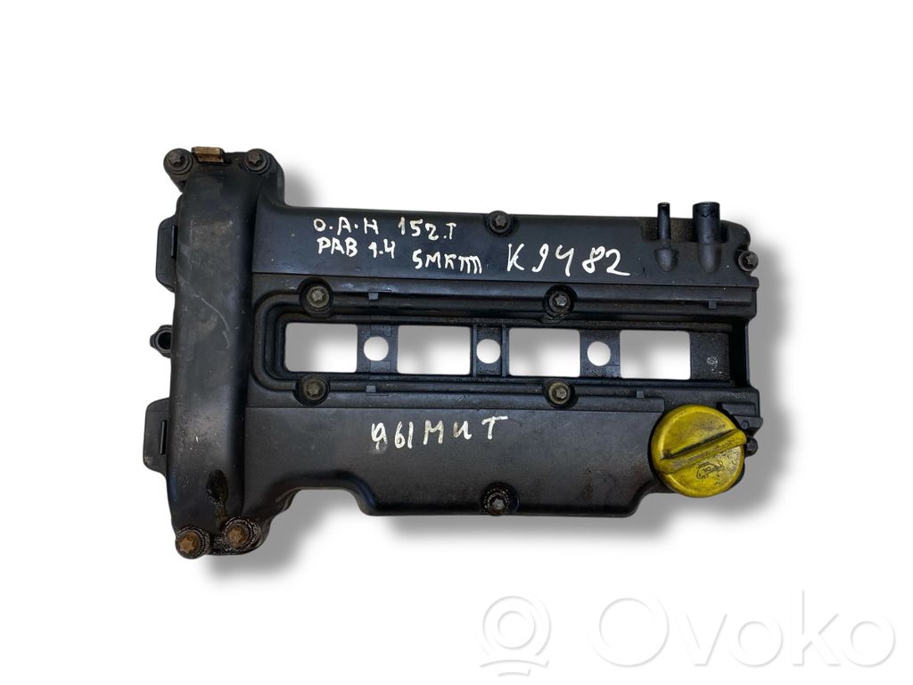 Opel Astra H Cache culbuteur 