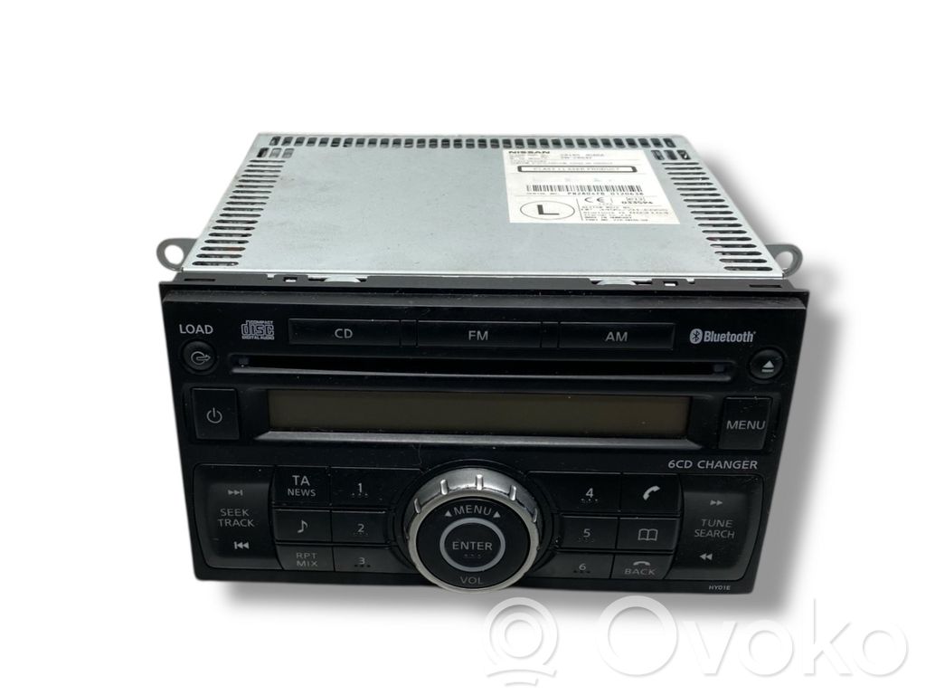 Nissan Qashqai Panel / Radioodtwarzacz CD/DVD/GPS 