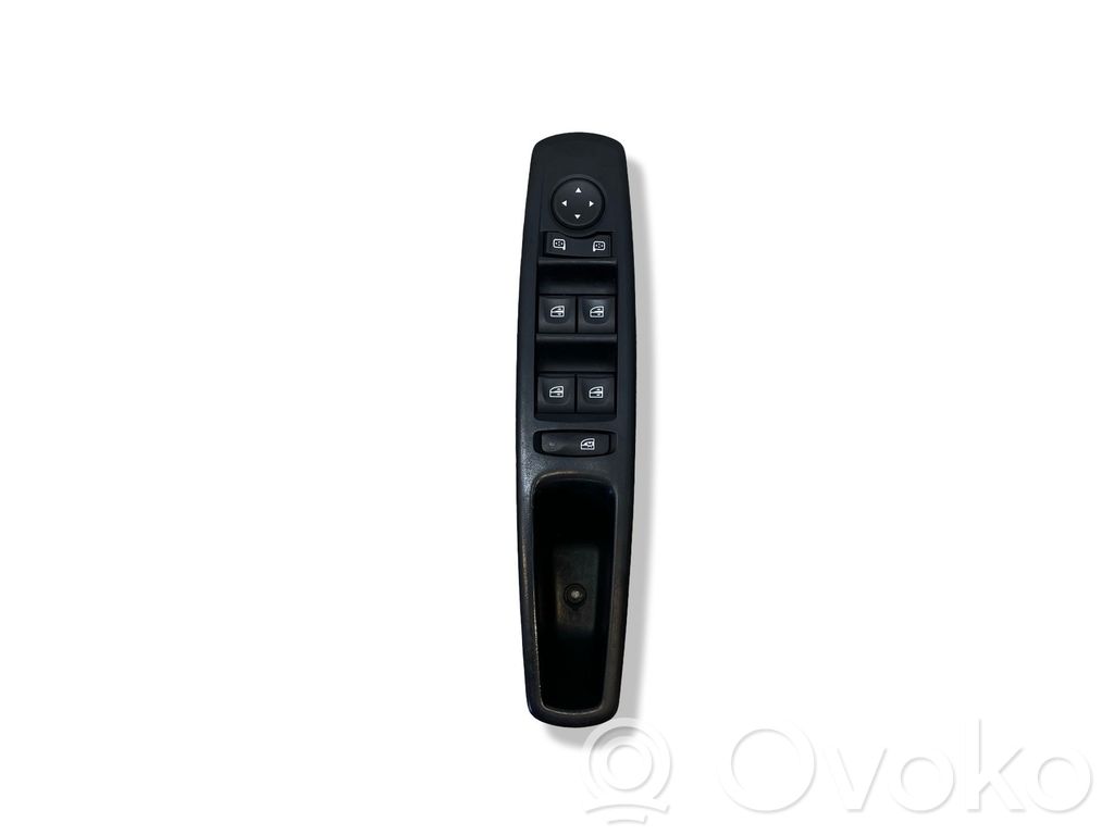 Electric window control switch   E3016,750CU