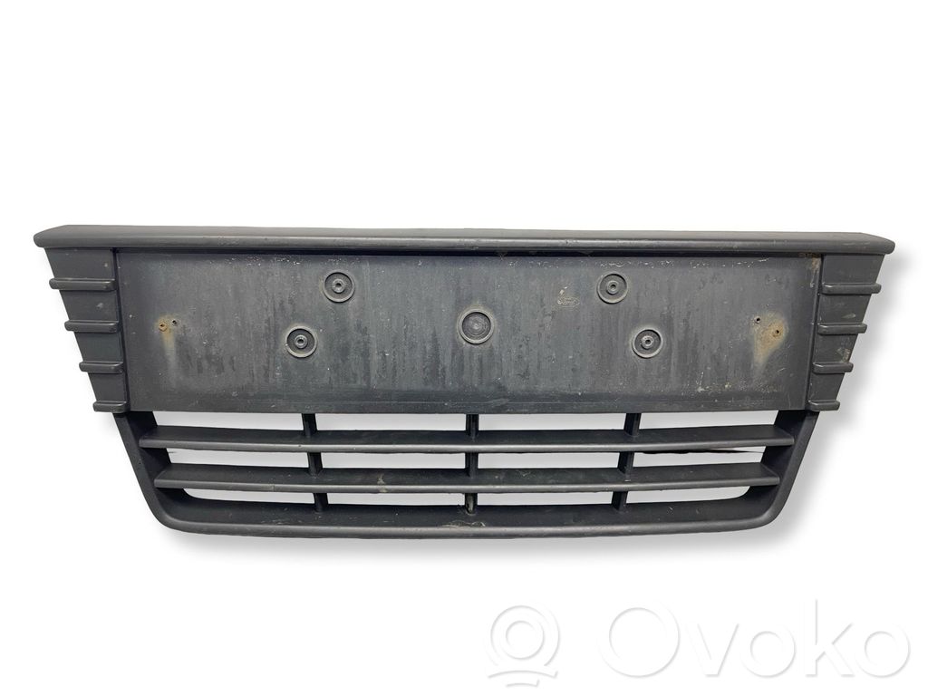 Ford Focus Front bumper lower grill 