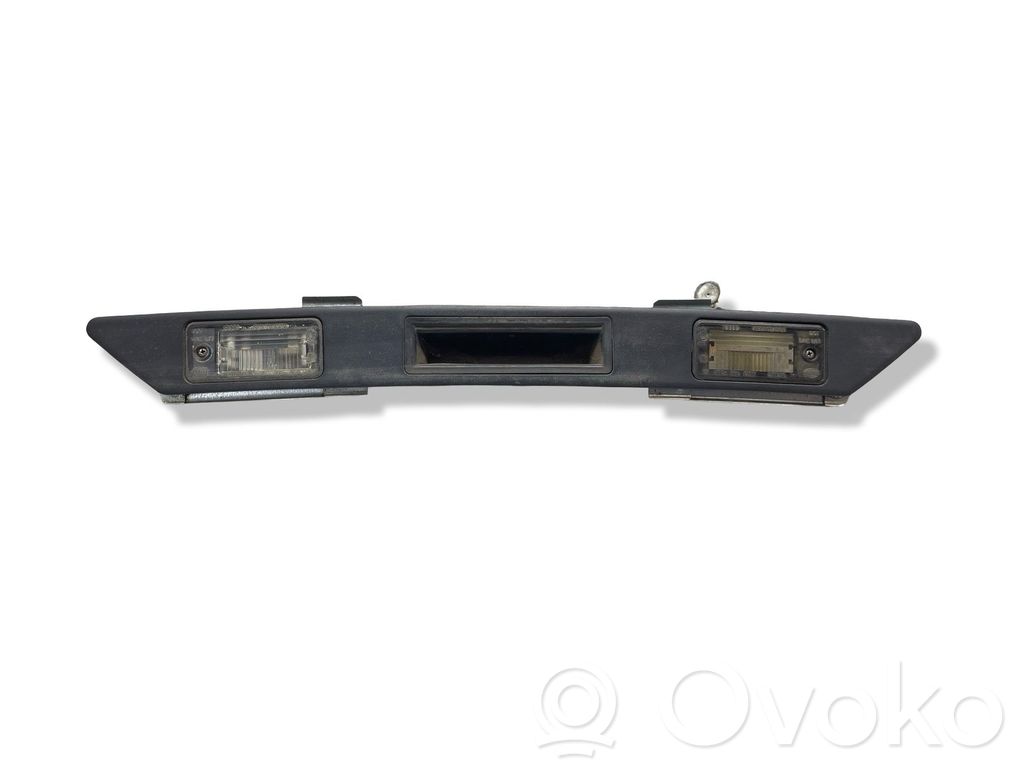 Audi A4 S4 B7 8E 8H Éclairage de plaque d'immatriculation 