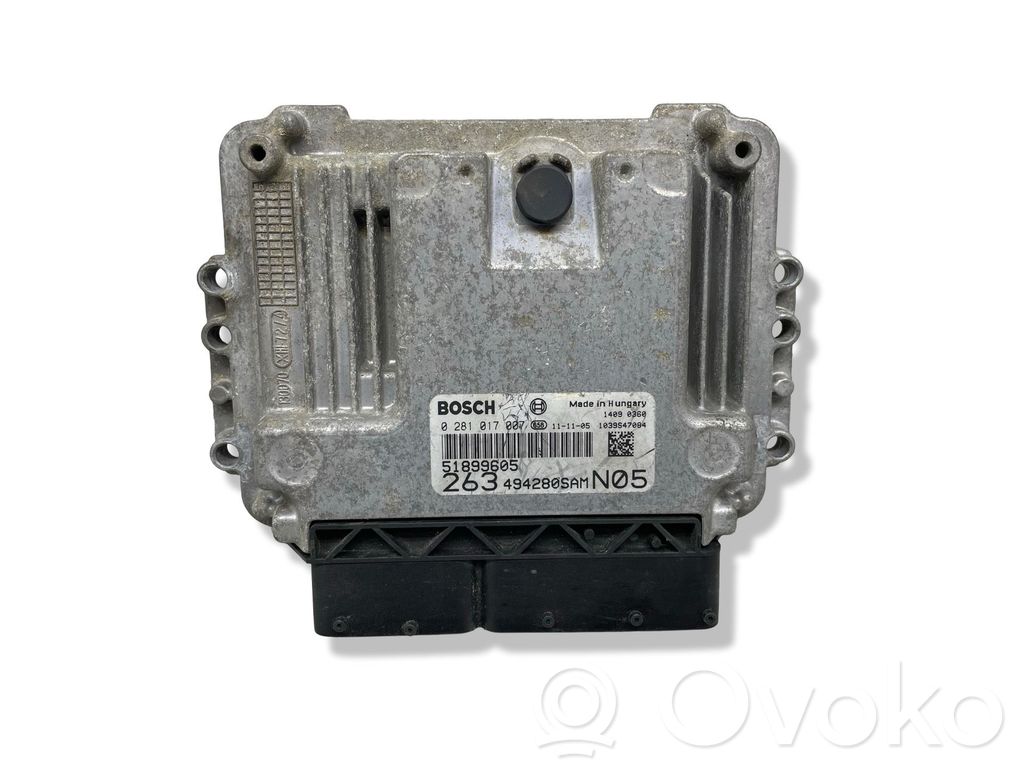 Opel Combo C Unidad de control/módulo del motor 