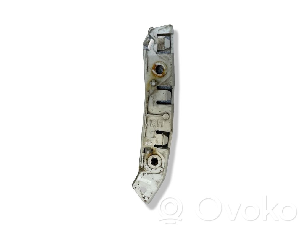 Ford Focus Front bumper mounting bracket 