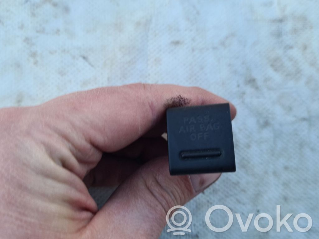 Seat Exeo (3R) Interruptor de encendido/apagado del airbag de pasajero 