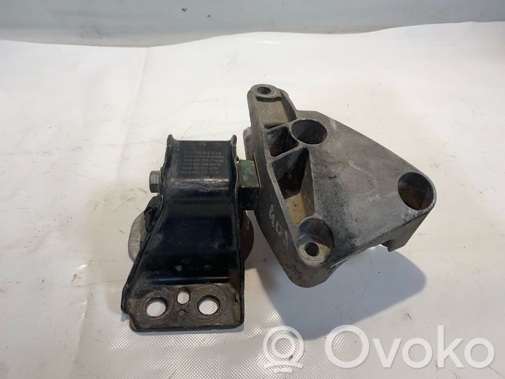 Renault Scenic II -  Grand scenic II Engine mount bracket 