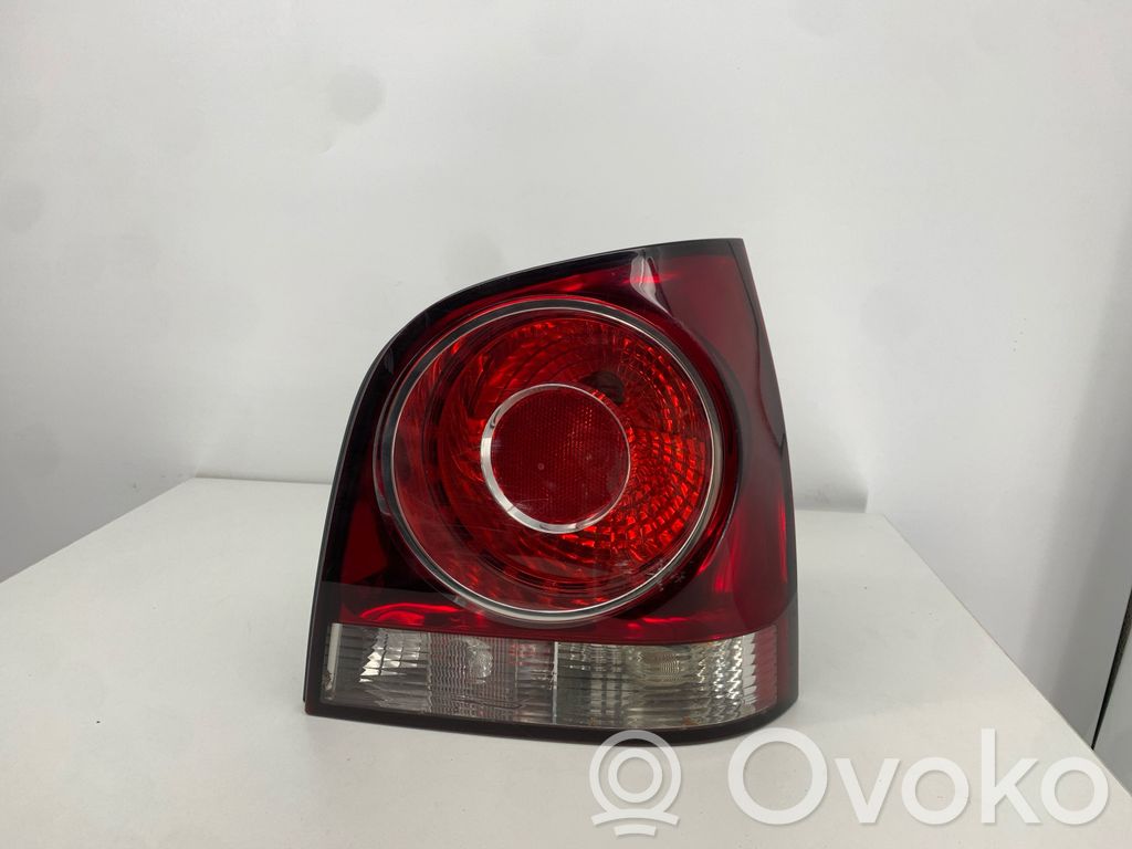 Volkswagen Polo IV 9N3 Lampă spate în caroserie 