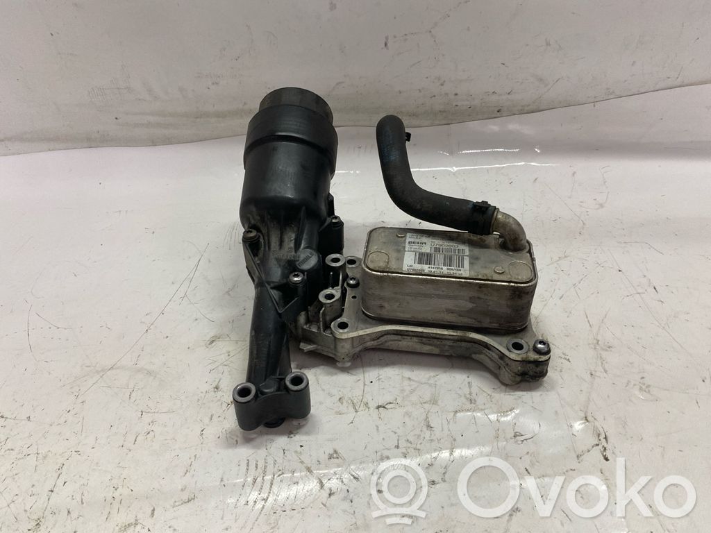 Mercedes-Benz E W212 Supporto di montaggio del filtro dell’olio 