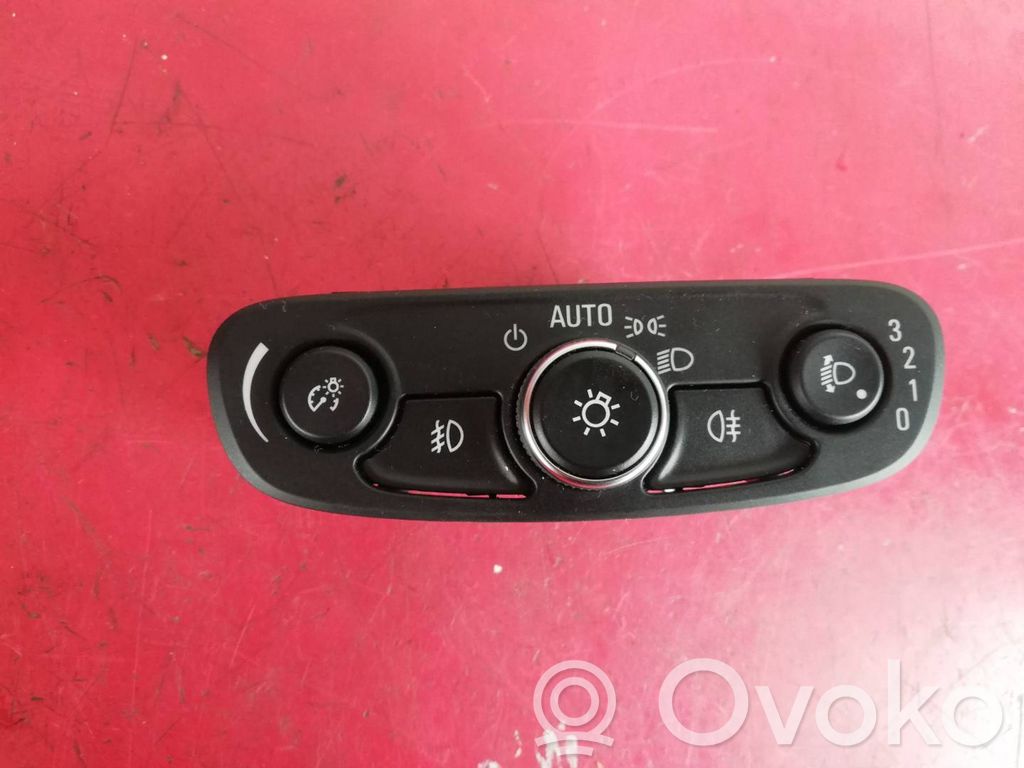 Opel Mokka X Light switch 
